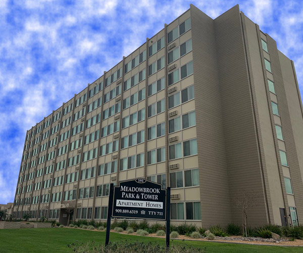 Meadowbrook Apartments
